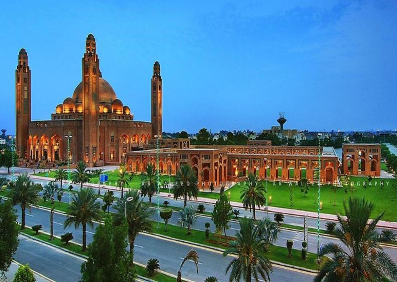 Burj Al Bahria Town Luxury Suites Lahore Exterior foto